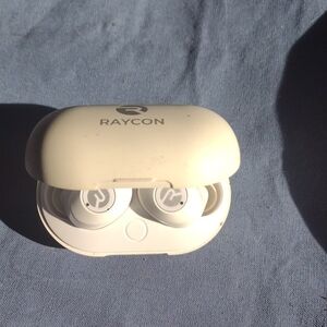 Raycon White Wireless Earbuds